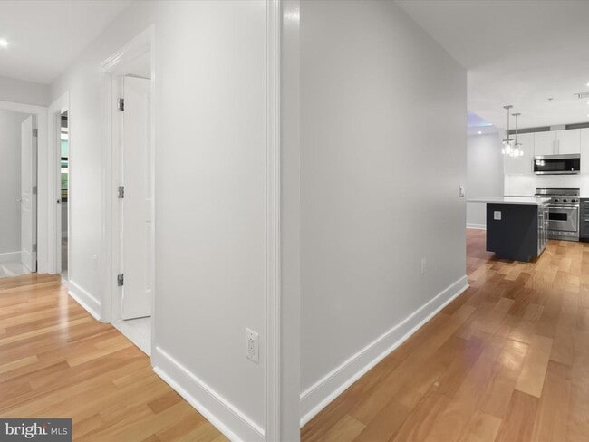 Building Photo - 2425 L St NW