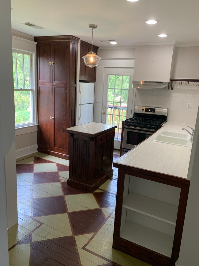 Kitchen - 15 Branham St NE