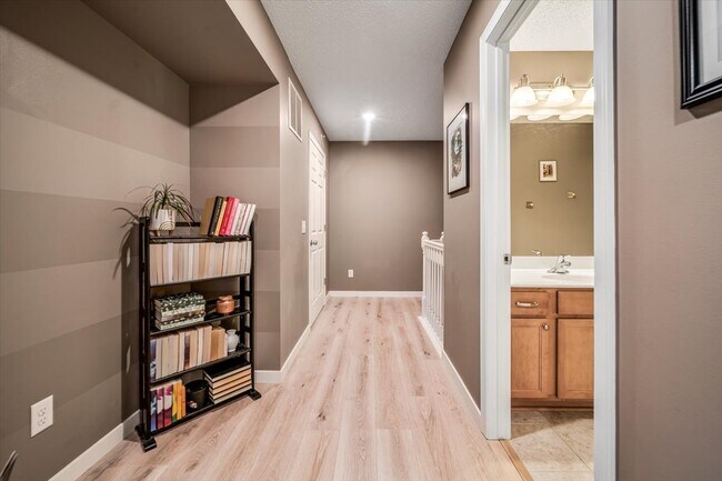 Building Photo - 1960 Commonwealth Blvd