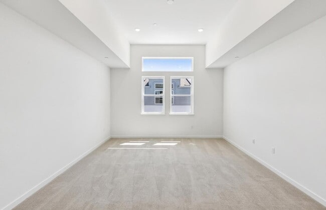 Building Photo - 818 Redberry Wy