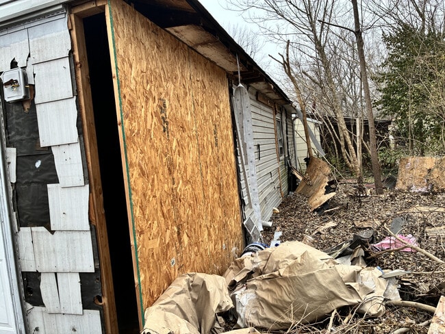 Building Photo - 30 Delores Dr