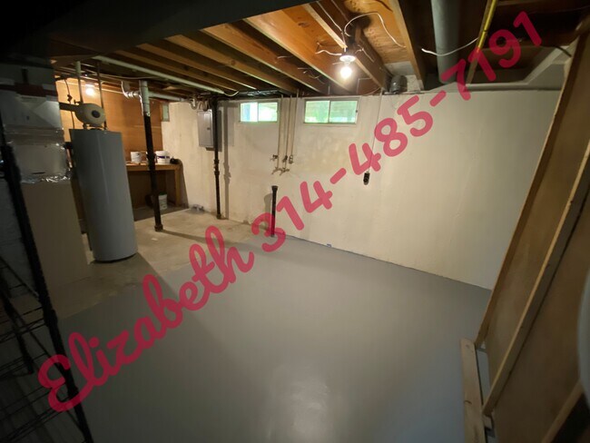 Building Photo - 3037 Lyme St