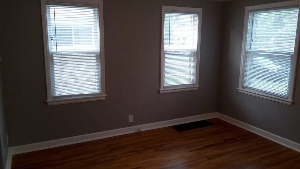 Building Photo - 5634 Nicollet Ave