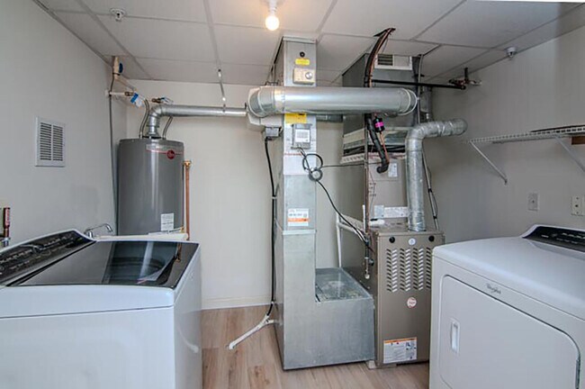 Building Photo - 448 Cherry Orchard Rd