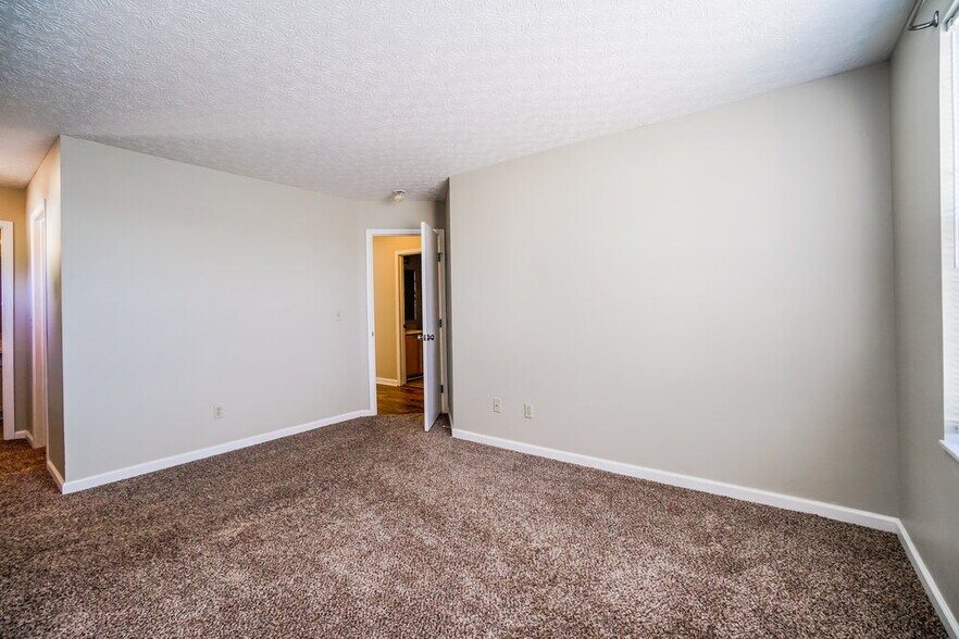 Building Photo - 7950 Dolmen Dr