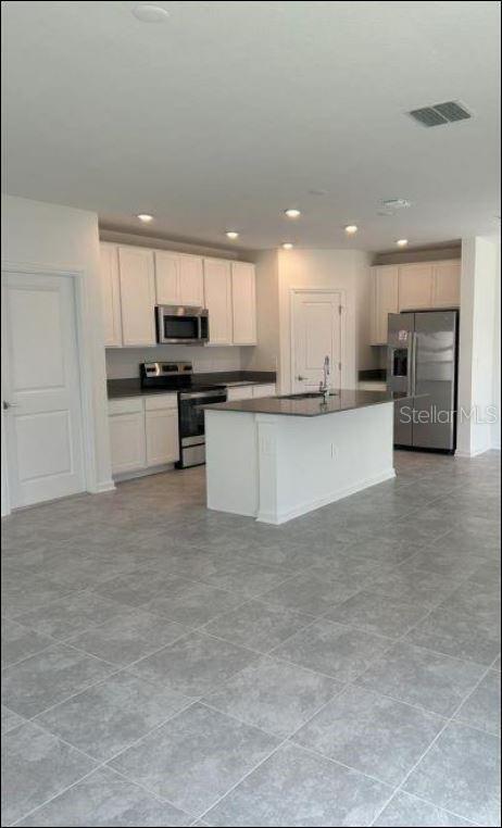 Building Photo - 323 Heroic Rd