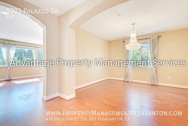 Building Photo - 5203 Palazzo Dr