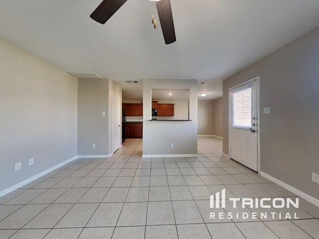 Building Photo - 652 Totem Trail Dr