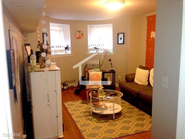 Building Photo - 2 br, 1 bath  - 1122 Commonwealth Ave Apt 8TR