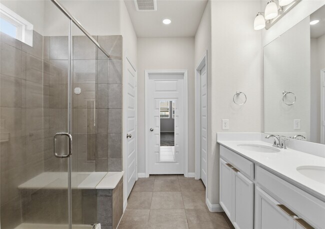 Building Photo - 18508 Meadow Point Ln