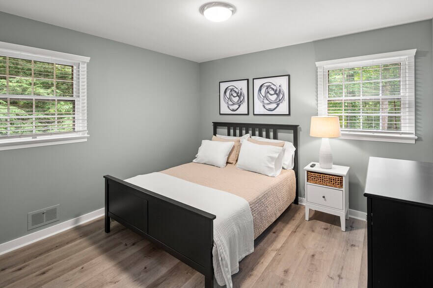 Secondary Bedroom W Queen - 116 Overlook Rd