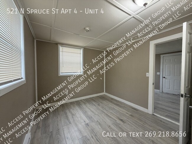 Building Photo - 521 Spruce St