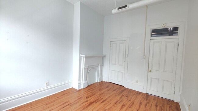 Building Photo - 1705 E Carson St