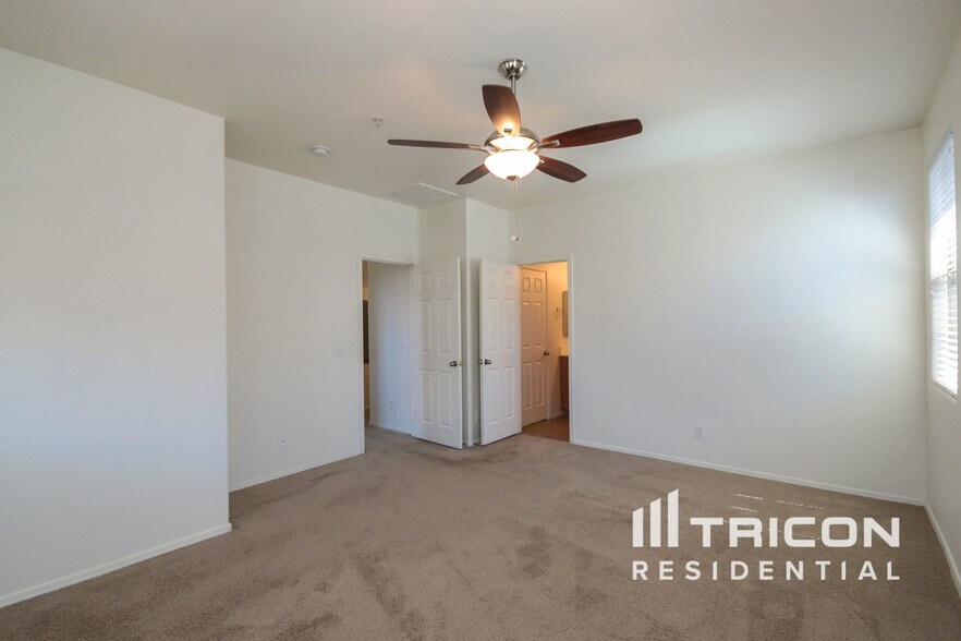 Building Photo - 1250 S Rialto