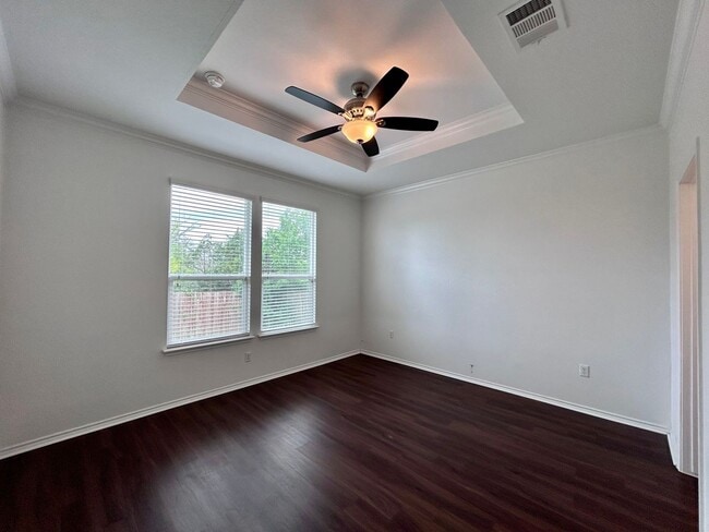 Building Photo - 9117 Southwick Dr