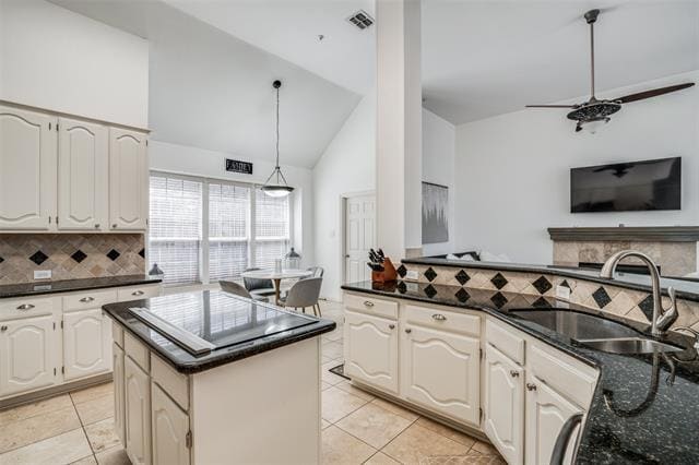 Building Photo - 3764 Lakeway Ct