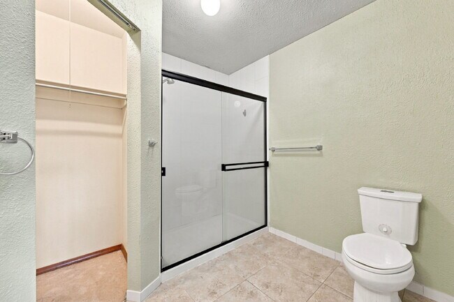 Building Photo - $2,145.95 - 3-bed, 2-bath located in Colorado Springs with a Washer and Dryer.