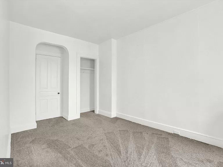 Building Photo - 153 W Jackson St