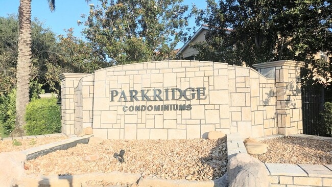 Building Photo - Annual unfurnished-3 bedroom, 2 bath condo with garage in gated community!