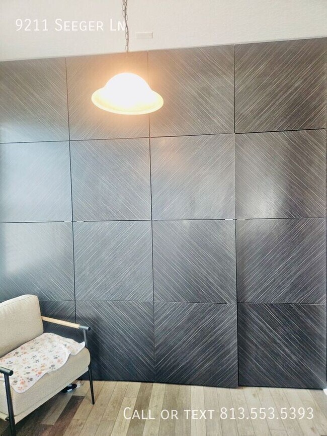 Building Photo - 9211 Seeger Ln