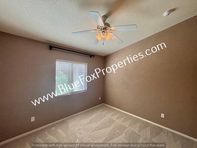 Building Photo - 9495 N Winter Wren Ave