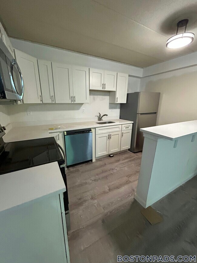Building Photo - 30 Normandy Ave