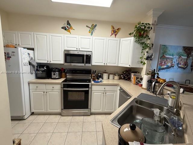 Building Photo - 4700 SW 160th Ave