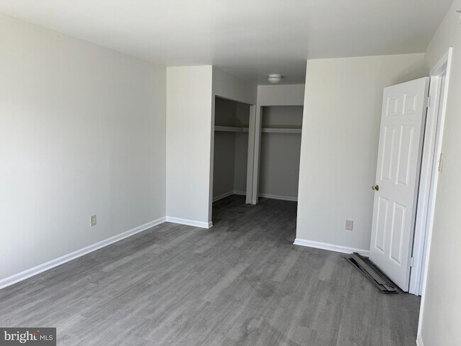 Building Photo - 632B Palmer Ln