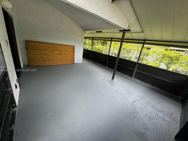 Building Photo - 8848 NW 76th Ct
