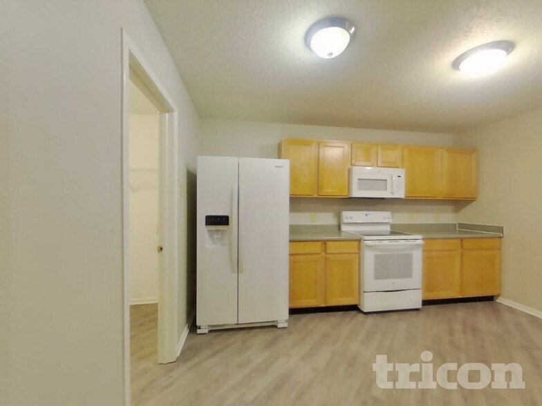 Building Photo - 8146 Firefly Way