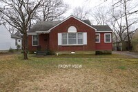 Building Photo - GREAT NEIGHBORHOOD - LOTS OF ROOM