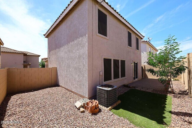 Building Photo - 3249 S Chaparral Rd