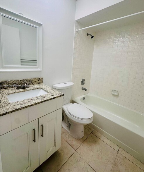 Building Photo - 1487 Springside Dr