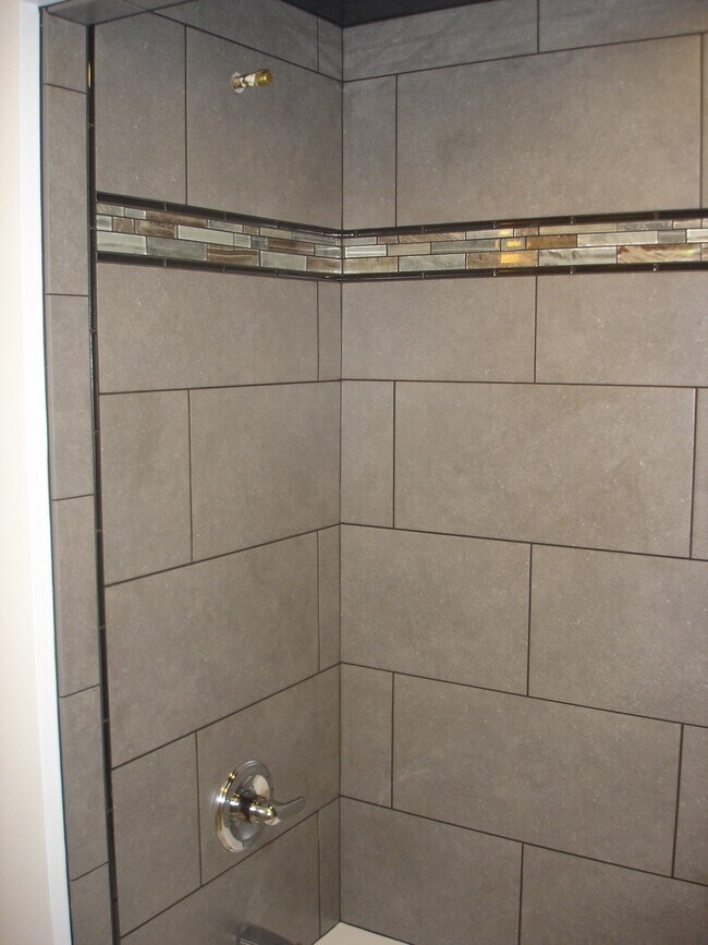 Building Photo - 4Plex - 1104