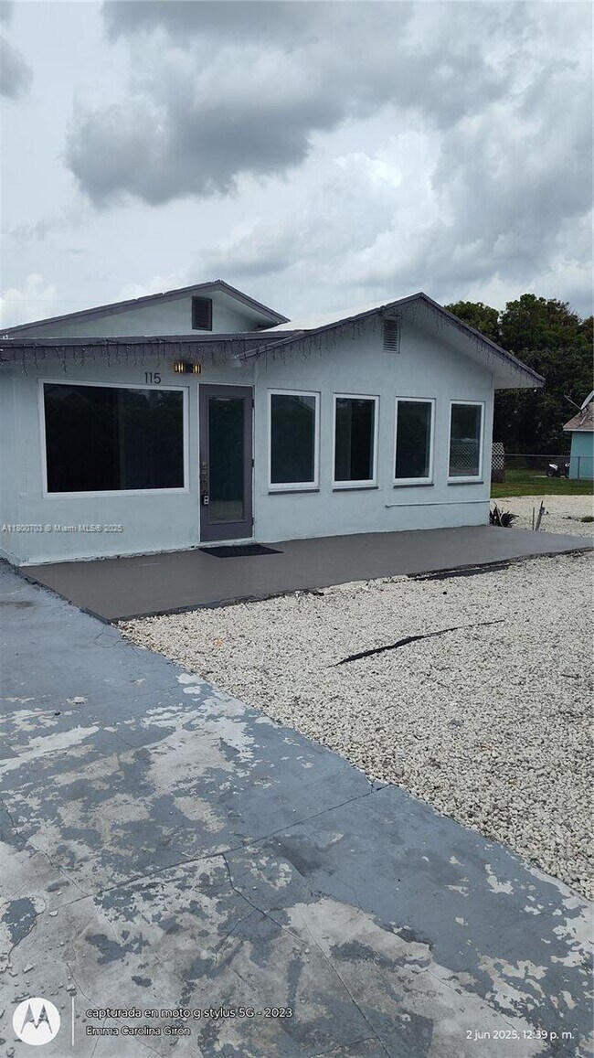 Building Photo - 115 Walker Ave