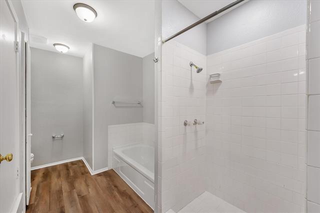 Building Photo - 4005 Ridgebrook Dr