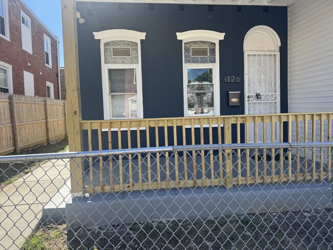 Building Photo - 126 E Pastorius St
