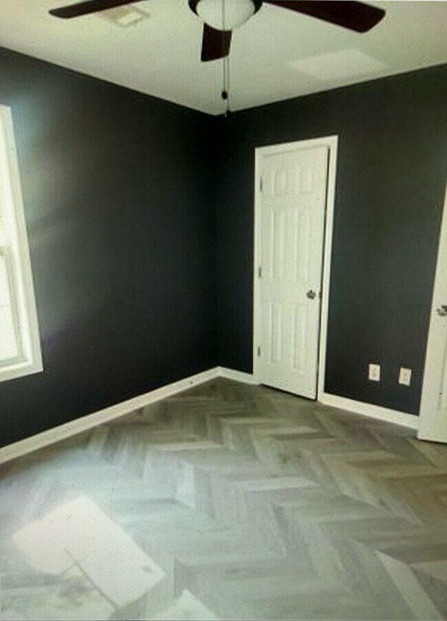 Building Photo - Move-In Ready Home Designed for Comfortable Family Living