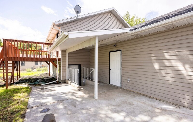 Building Photo - 457 S 100 E St