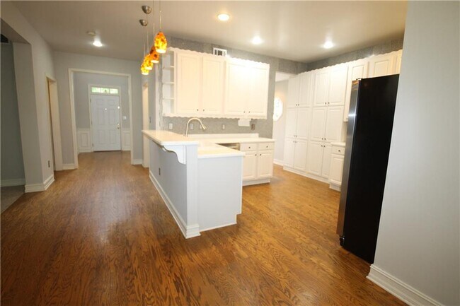 Building Photo - 1581 Oak Park Cove