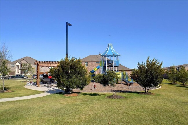 Building Photo - 2325 Brightstone Dr