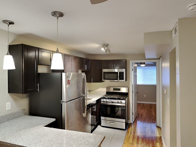 Building Photo - Lantern Square Apartments-A3