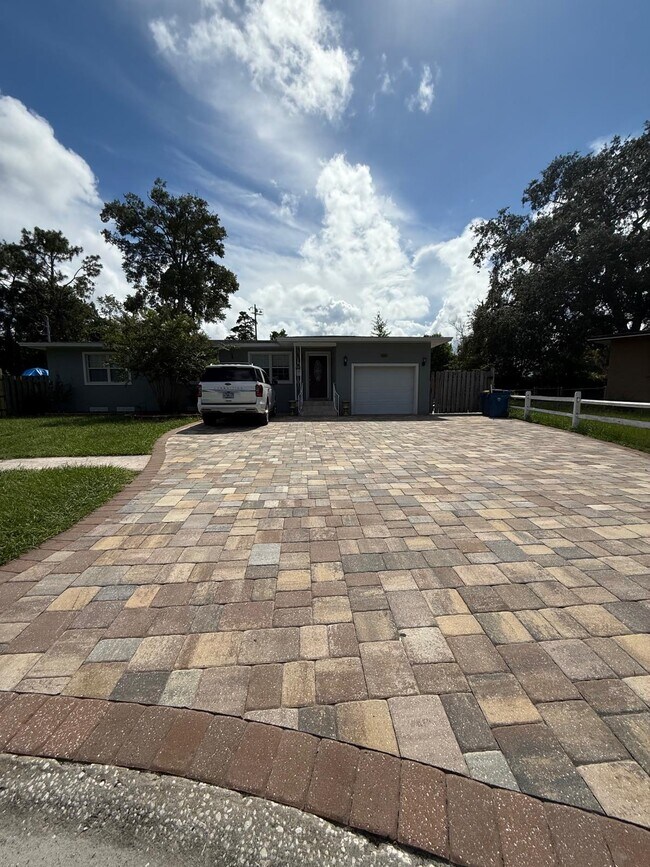 Primary Photo - 6712 Buttontree Ct