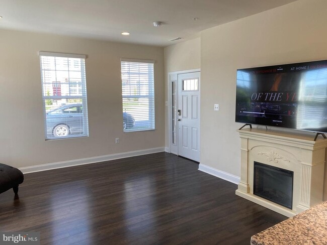 Building Photo - 5001 Judicial Way