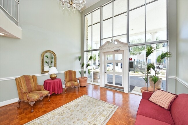 Building Photo - 2600 Bellefontaine St