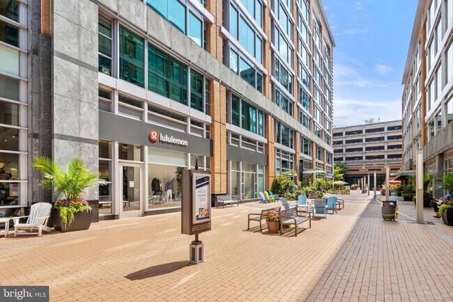 Building Photo - 12001 Market St