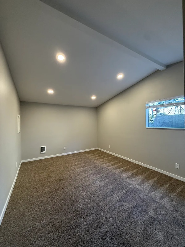 Building Photo - 20930 2nd Ave S