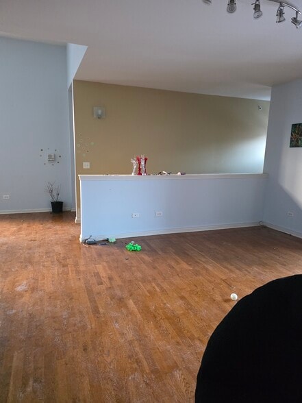 Building Photo - 104 Clubhouse Ln