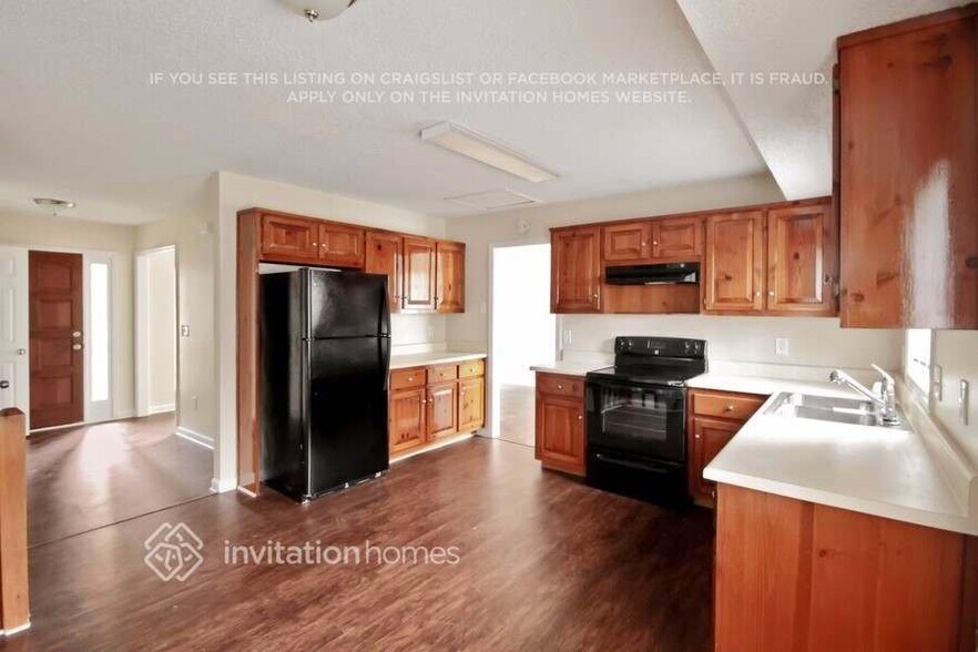 Building Photo - 326 Homestead Cir NW
