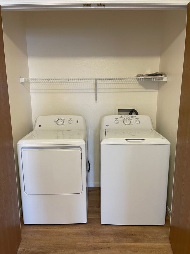 Building Photo - 16830 Huntington Ln